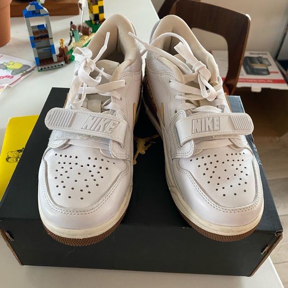 Nike White and Tan Women's Sneakers - Picture 3 of 7